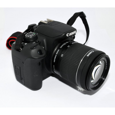 CÁMARA REFLEX CANON EOS 700D + 18-55MM F: 3.5-5.6 IS STM