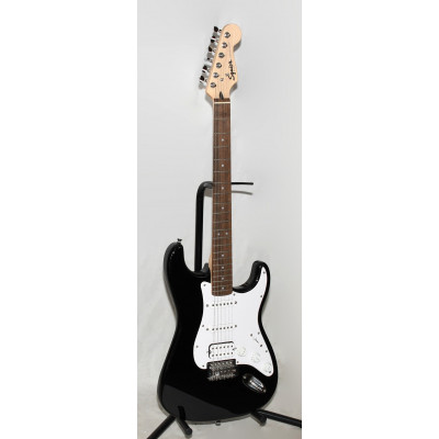 GUITARRA ELÉCTRICA FENDER SQUIER STRATOCASTER