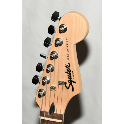 GUITARRA ELÉCTRICA FENDER SQUIER STRATOCASTER