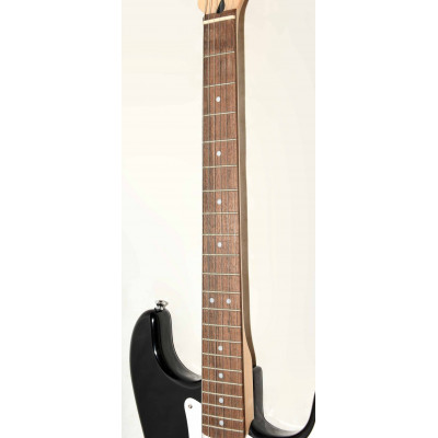 GUITARRA ELÉCTRICA FENDER SQUIER STRATOCASTER