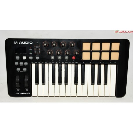 TECLADO CONTROLADORA M-AUDIO OXYGEN 25