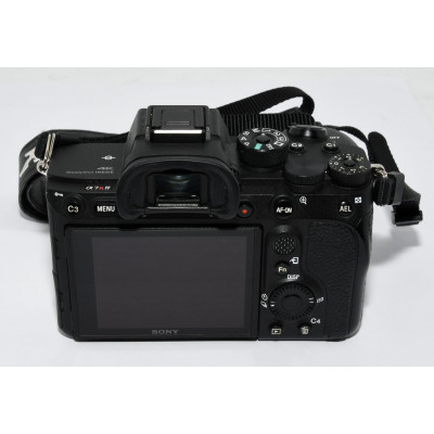 CÁMARA MIRRORLESS SONY ALPHA A7 R IV 61MPXLS