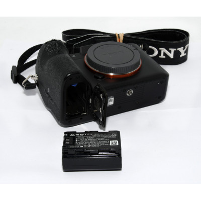 CÁMARA MIRRORLESS SONY ALPHA A7 R IV 61MPXLS