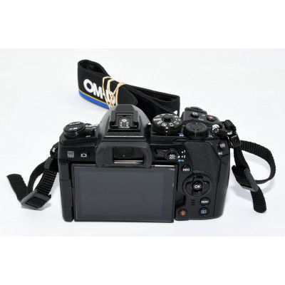 CAMARA DIGITAL MIRRORLESS OLYMPUS OM-D E-M1 MARK II
