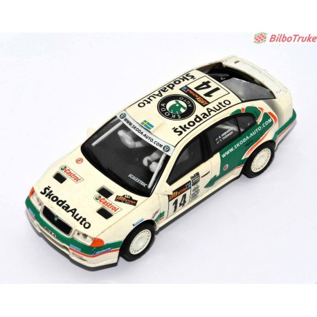 COCHE SCALEXTRIC SKODA OCTAVIA WRC