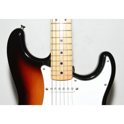 GUITARRA ELÉCTRICA FENDER STRATOCASTER - JAPON 2015