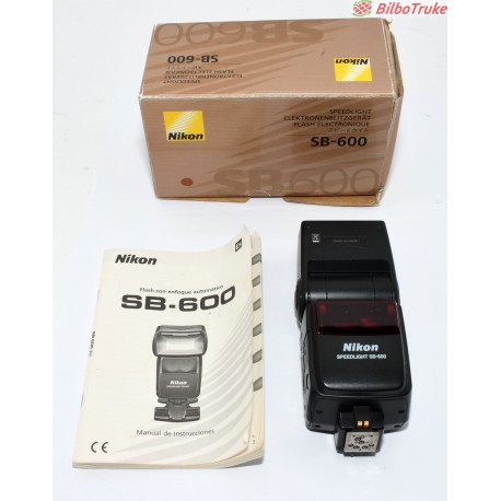 FLASH NIKON SB-600