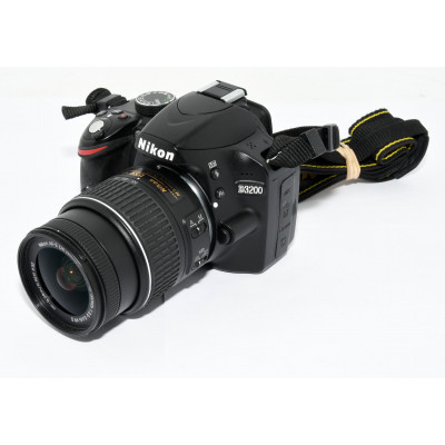 CÁMARA NIKON D3200 + 18-55MM F:3.5-5.6 G II