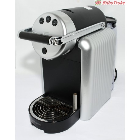 CAFETERA CAPSULAS NESPRESSO ZENIUS