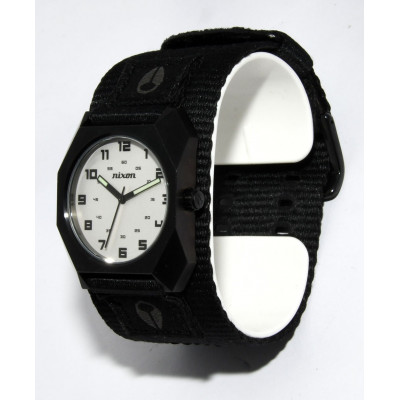 RELOJ NIXON THE SCOUT