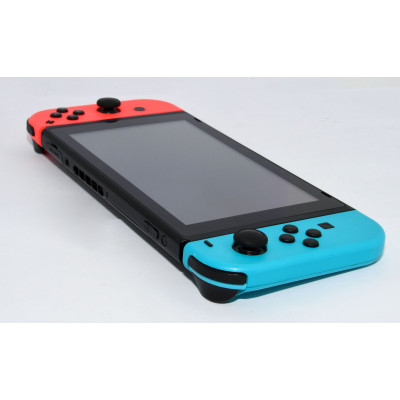 CONSOLA NINTENDO SWITCH ROJA Y AZUL