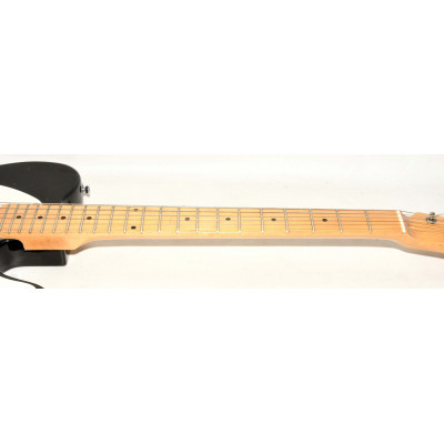 GUITARRA ELÉCTRICA TRIBUTO A FENDER STRATOCASTER