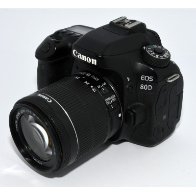 CAMÁRA REFLEX CANON EOS 80D + 18-55MM  F:3.5-5.6 IS STM