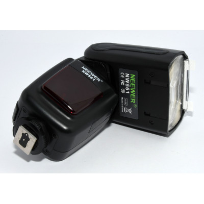 FLASH NEEWER SPEEDLITE NW561
