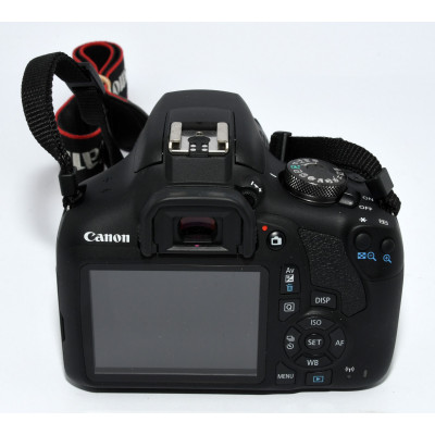 CAMÁRA CANON EOS 2000D + F:18-55MM F:3.5-5.6 IS II