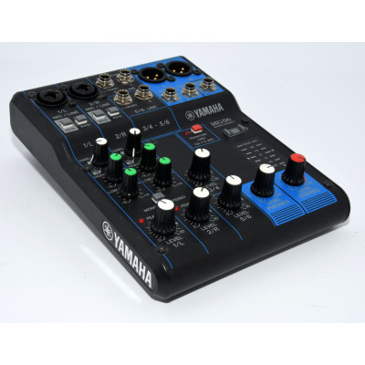 MESA DE MEZCLAS YAMAHA MG06