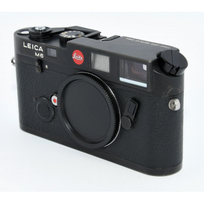 CÁMARA LEICA M6 (1985) VISOR 0.72 (COLOR NEGRO)