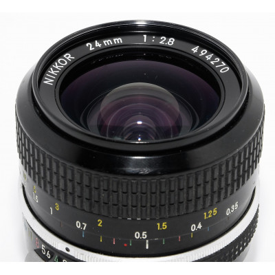 Objetivo Nikon Nikkor 24mm 2.8