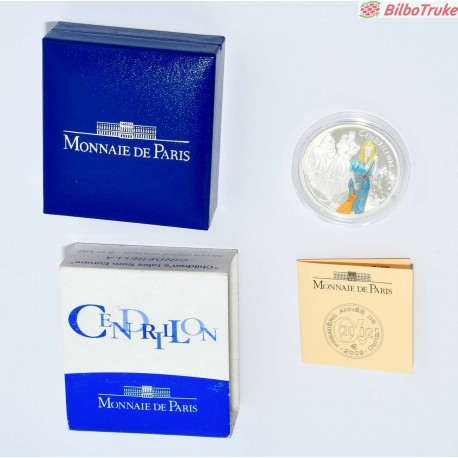 MONEDA EURO Y MEDIO DE PLATA CENICIENTA 2002
