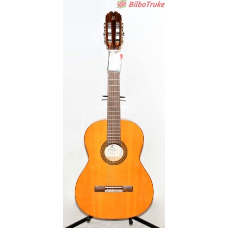 GUITARRA CLASICA ADMIRA TRIANA