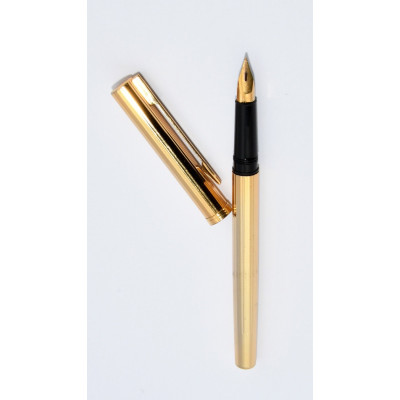 PLUMA WATERMAN DORADA