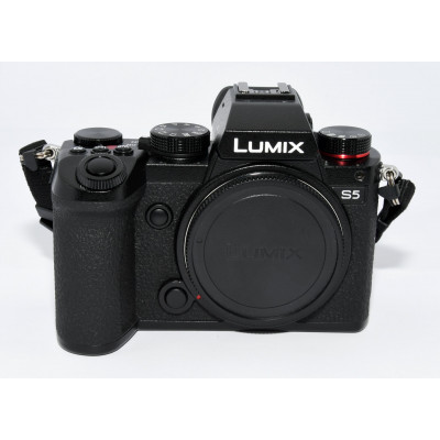 CAMARA DIGITAL MIRRORLESS PANASONIC LUMIX S5 + 20-60MM