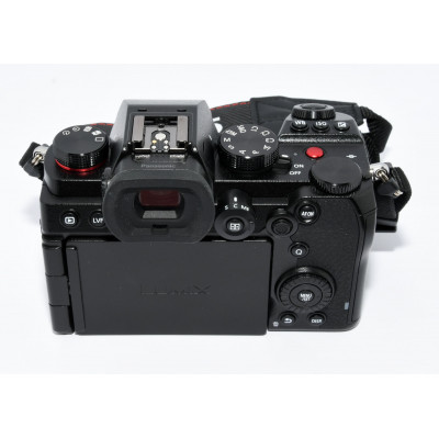 CAMARA DIGITAL MIRRORLESS PANASONIC LUMIX S5 + 20-60MM