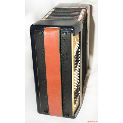 ACORDEON DECORATRIVO MERMA