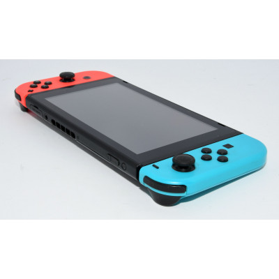 CONSOLA NINTENDO SWITCH ROJA Y AZUL