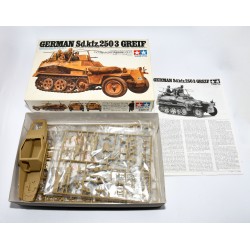 MAQUETA TANQUE VEHÍCULO MANDO SD.KFZ.250/3 GREIF (ROMMEL) CARRO SEMIORUGA
