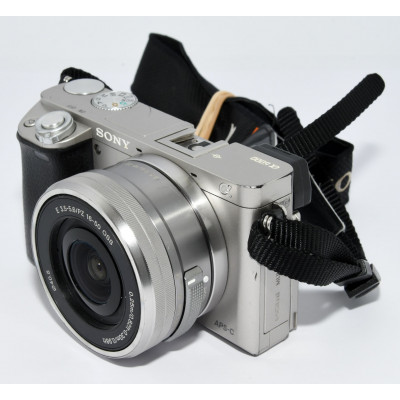 CÁMARA EVIL SONY ALPHA A 6000 + 18-50MM