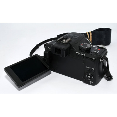 CAMARA DIGITAL BRIDGE LEICA V-LUX 2