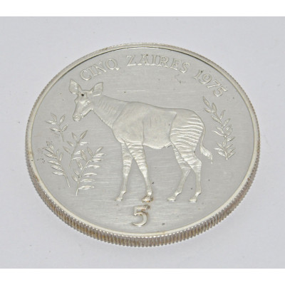 MONEDA 5 ZAIRES OKAPI 1975