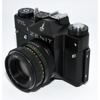 CAMARA ANALÓGICA VINTAGE ZENIT TTL MOSCU 80 + 3 LENTES