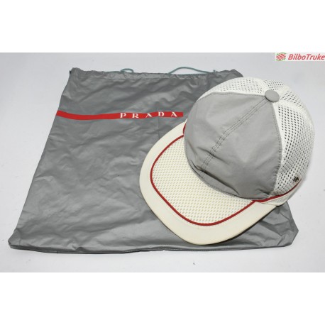GORRA PRADA CON FUNDA
