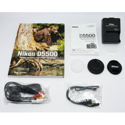 CÁMARA NIKON D5500 + 18-55MM Y ACCESORIOS