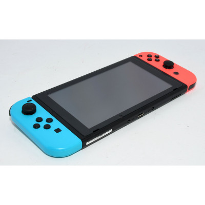 CONSOLA NINTENDO SWITCH ROJA Y AZUL