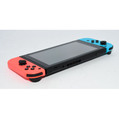 CONSOLA NINTENDO SWITCH ROJA Y AZUL