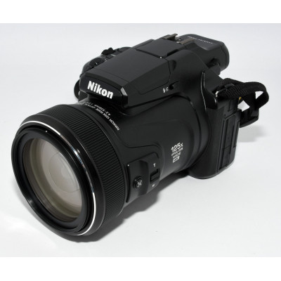 CÁMARA NIKON COOLPIX P1000 CON ACCESORIOS