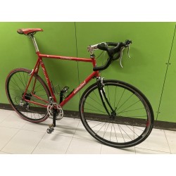 BICICLETA DE CARRETERA VINTAGE UNLIMITED ROJA