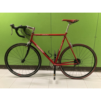 BICICLETA DE CARRETERA VINTAGE UNLIMITED ROJA