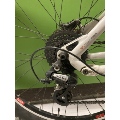 BICICLETA MONTAÑA CANYON