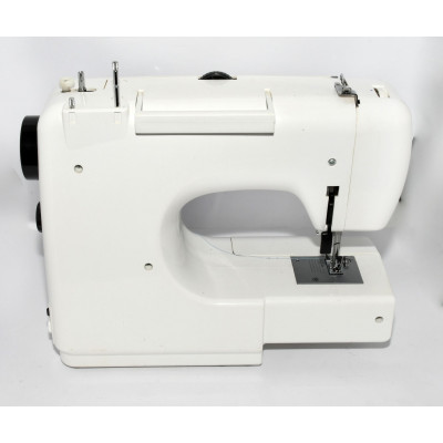 MAQUINA DE COSER LERVIA KH4000
