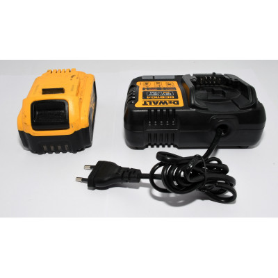 BATERIA DEWALT XR 18V 5.0AH + CARGADOR DCB1104