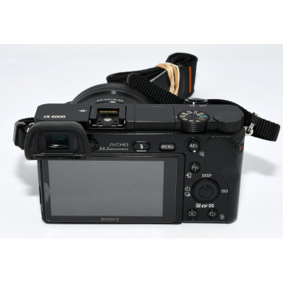 CÁMARA SONY ALPHA 6000+ OBJETIVO 16-50MM