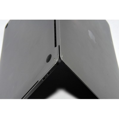 APPLE MACBOOK PRO 14,3 CORE I7 7820HQ 4 NUCLEOS 2.9GHZ 16RAM  512SSD