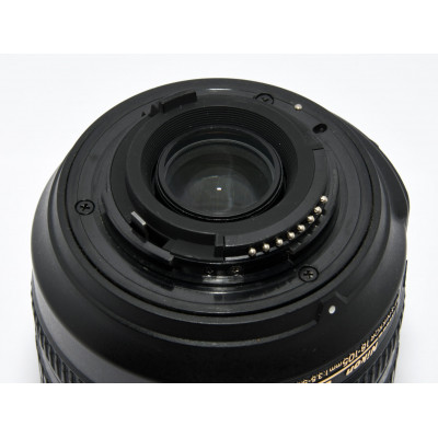 OBJETIVO NIKON NIKKOR AF-S DX 18-105MM 3.5-5.6 G ED CON HONGOS