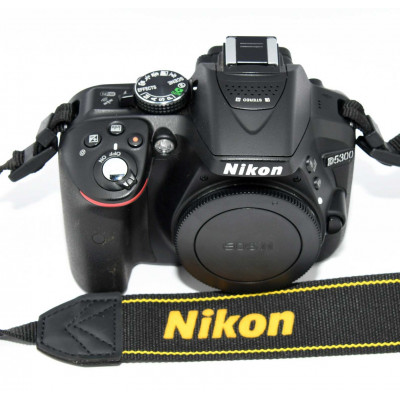 CUERPO CAMARA REFLEX NIKON D5300