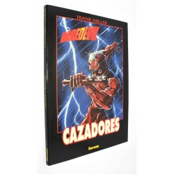 COMIC MARVEL DAREDEVIL CAZADORES