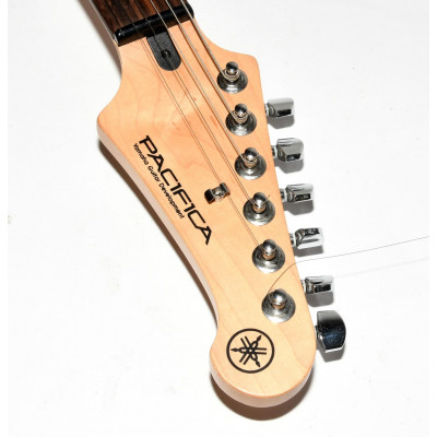 GUITARRA ELECTRICA YAMAHA PACIFICA PAC 112V